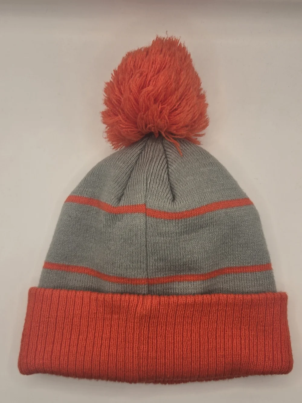 Chicago Bears NFL Pom Beanie Gray Orange Cuffed Knit Winter Hat Youth.